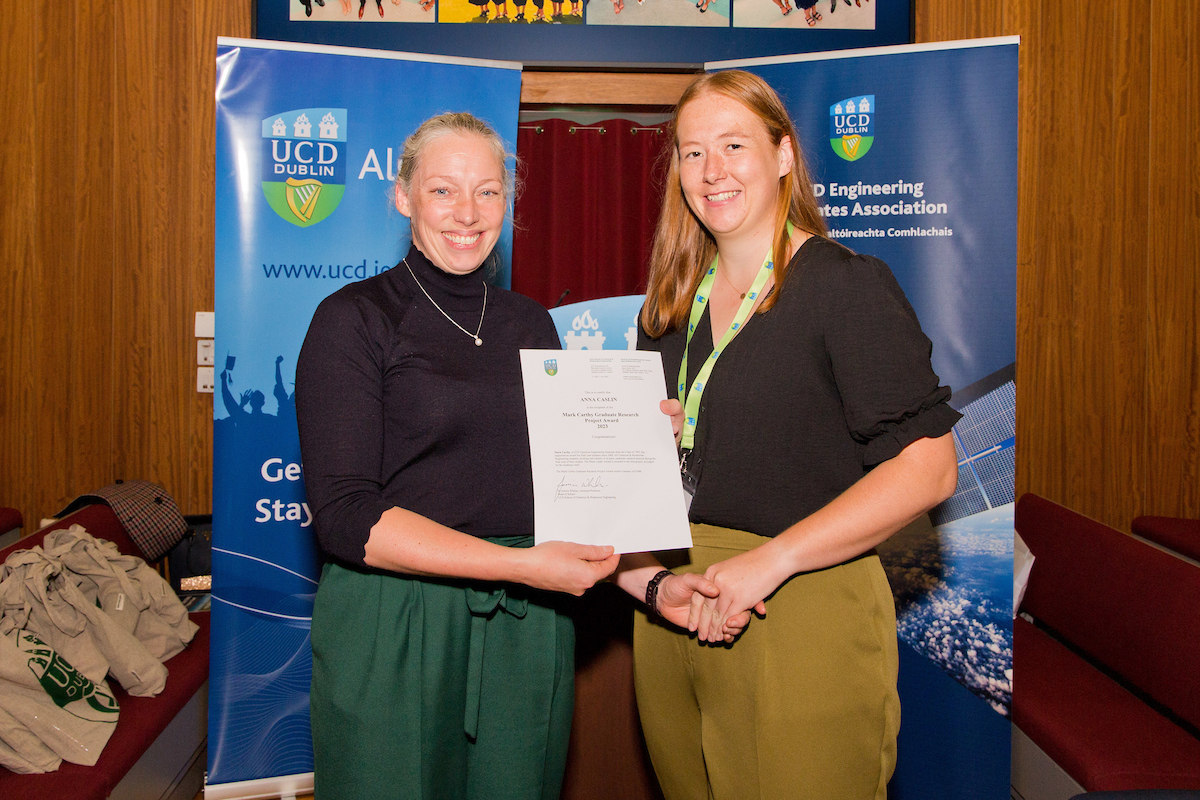 Anna Caslin receiving Mark Carthy Graduate Research Award 2023